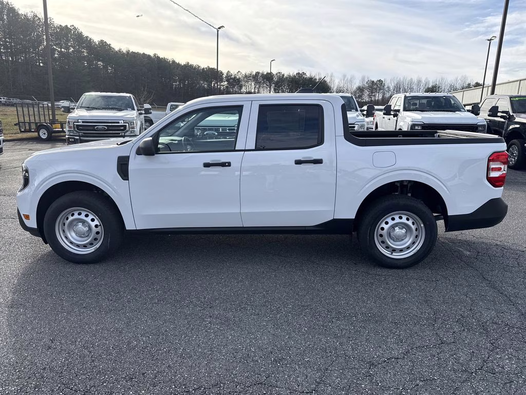 2026 Oxford White Ford Maverick XL AWD Truck