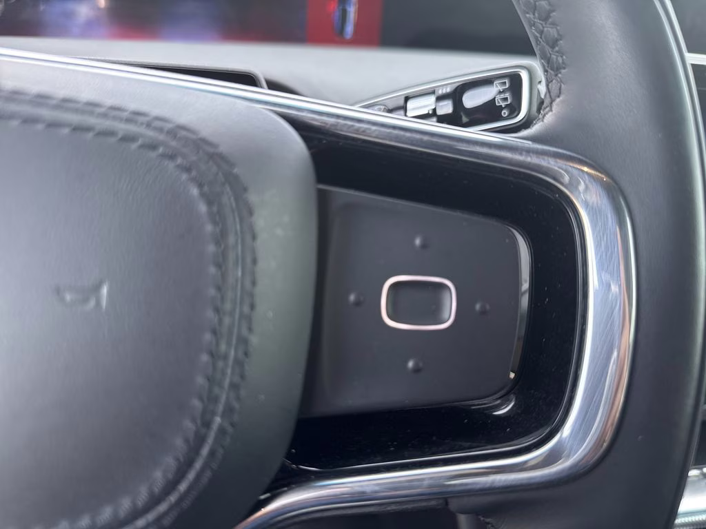 2024 Infinite Black Metallic Clearcoat Lincoln Nautilus Reserve AWD SUV