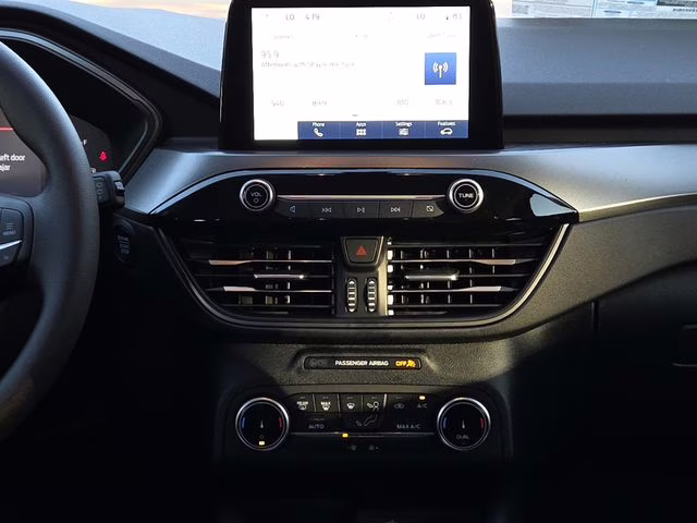 2026 Oxford White Ford Escape Active FWD SUV