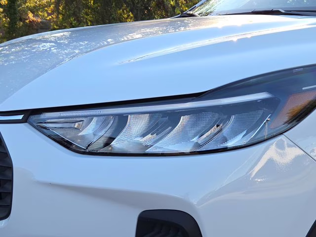 2026 Oxford White Ford Escape Active FWD SUV