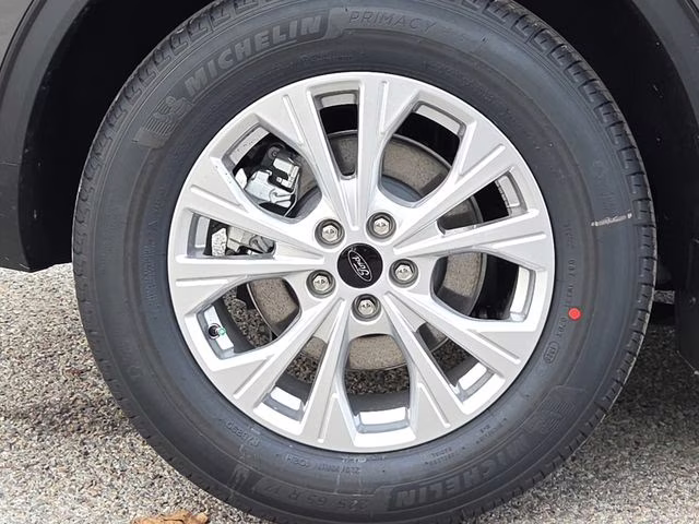 2026 Gray Metallic Ford Escape Active FWD SUV