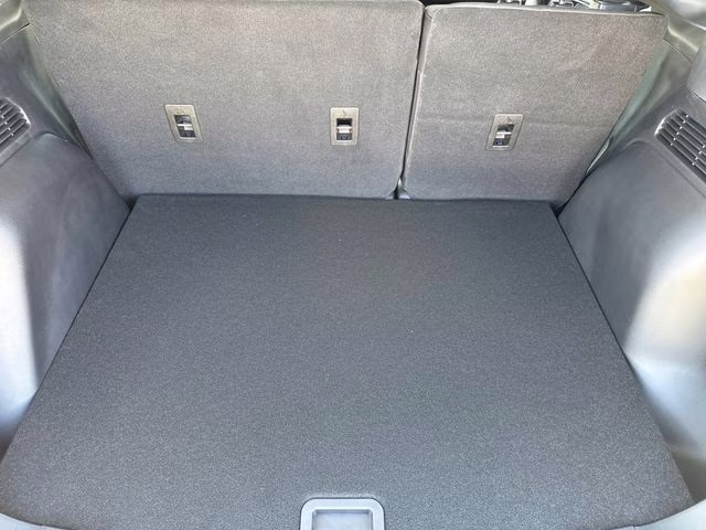 2026 Oxford White Ford Escape Active FWD SUV