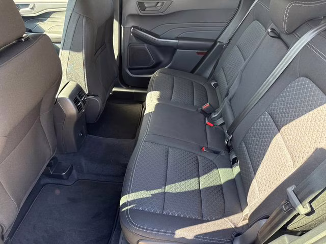 2026 Oxford White Ford Escape Active FWD SUV