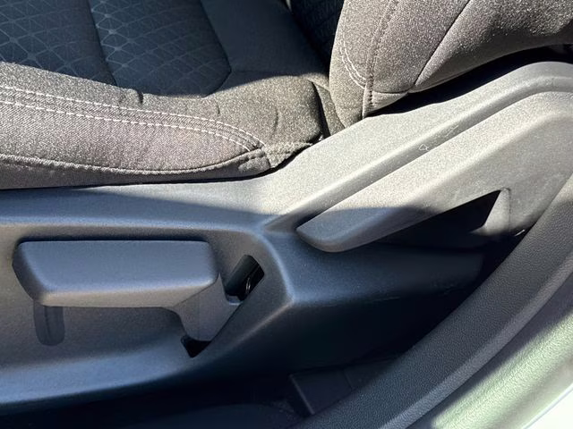 2026 Oxford White Ford Escape Active FWD SUV