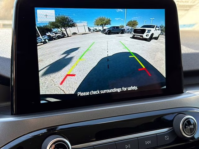 2026 Oxford White Ford Escape Active FWD SUV