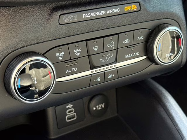 2026 Oxford White Ford Escape Active FWD SUV