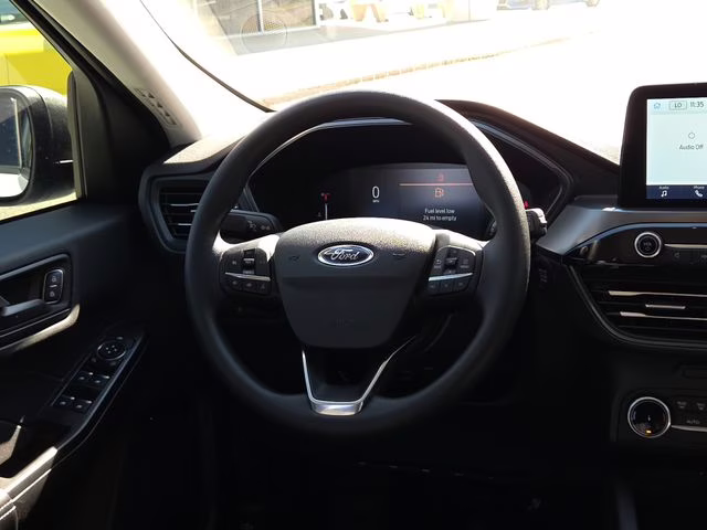 2026 Silver Metallic Ford Escape Active FWD SUV