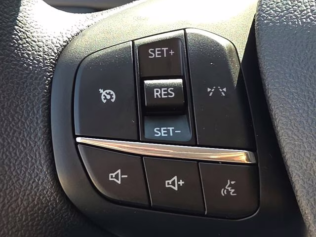 2026 Silver Metallic Ford Escape Active FWD SUV