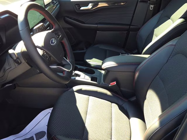 2026 Gray Metallic Ford Escape ST-Line FWD SUV