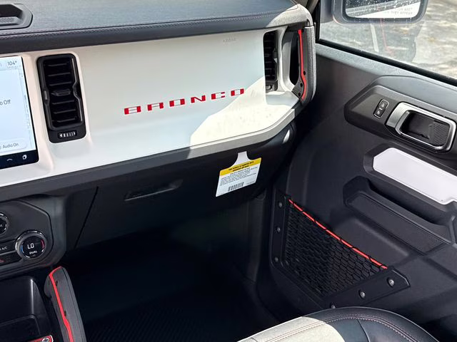 2025 Oxford White Ford Bronco Stroppe 4X4 SUV