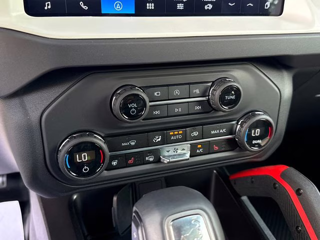 2025 Oxford White Ford Bronco Stroppe 4X4 SUV