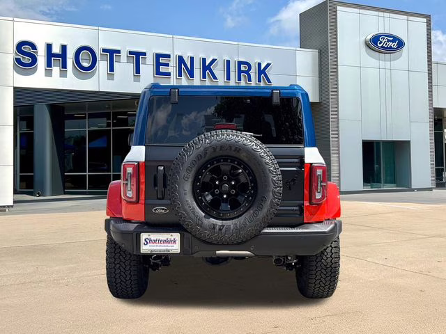 2025 Oxford White Ford Bronco Stroppe 4X4 SUV