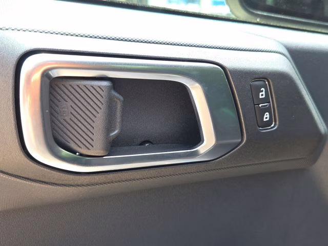 2025 Gray Metallic Ford Bronco Base 4X4 SUV