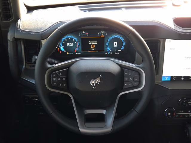 2025 Green Metallic Ford Bronco Outer Banks 4X4 SUV