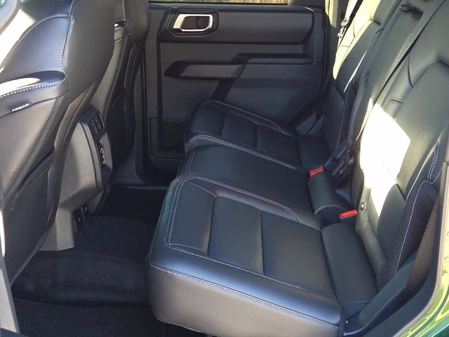 2025 Green Metallic Ford Bronco Outer Banks 4X4 SUV