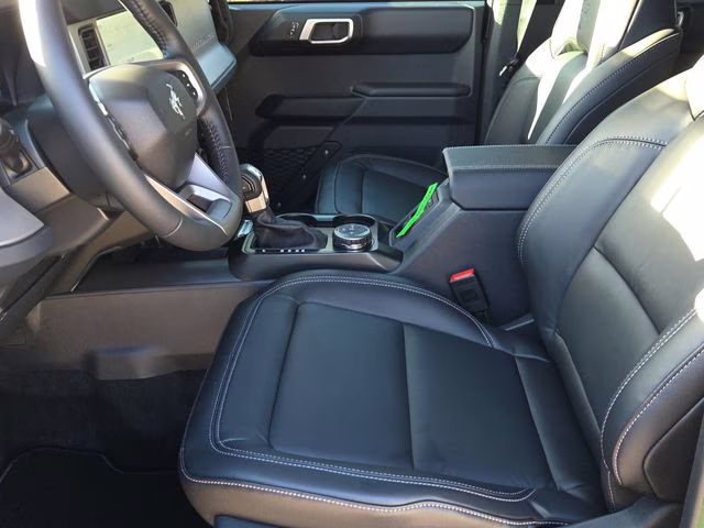 2025 Green Metallic Ford Bronco Outer Banks 4X4 SUV