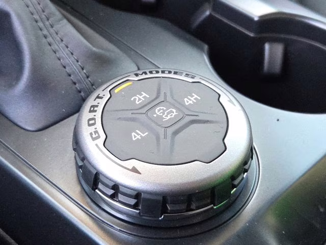 2025 Green Metallic Ford Bronco Outer Banks 4X4 SUV