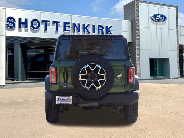 2025 Green Metallic Ford Bronco Outer Banks 4X4 SUV