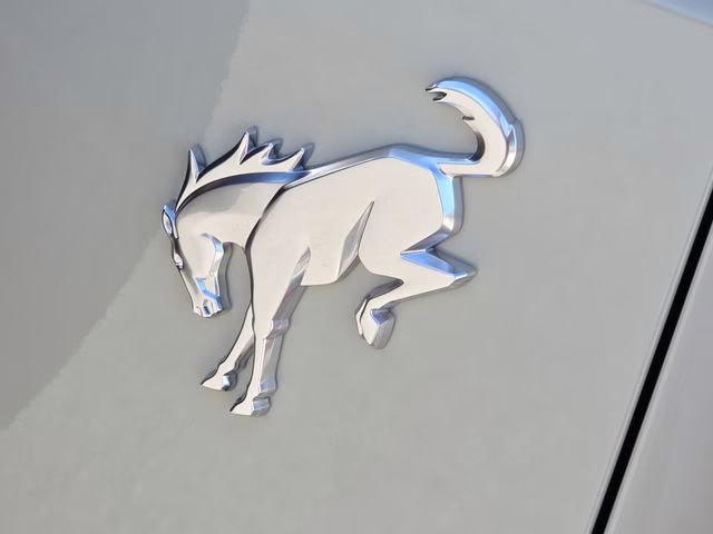 2025 Desert Sand Ford Bronco Outer Banks 4X4 SUV