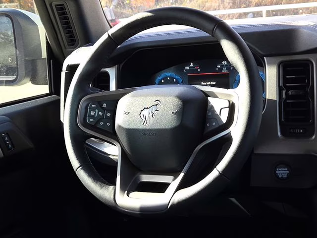 2025 Desert Sand Ford Bronco Outer Banks 4X4 SUV