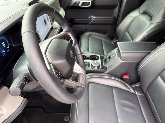 2025 Desert Sand Ford Bronco Outer Banks 4X4 SUV