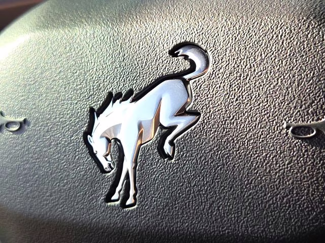 2025 Desert Sand Ford Bronco Outer Banks 4X4 SUV