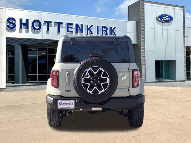 2025 Desert Sand Ford Bronco Outer Banks 4X4 SUV