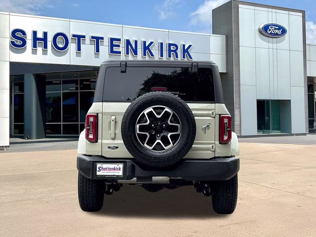 2025 Desert Sand Ford Bronco Outer Banks 4X4 SUV