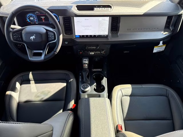 2025 Oxford White Ford Bronco Outer Banks 4X4 SUV