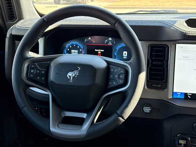 2025 Oxford White Ford Bronco Outer Banks 4X4 SUV