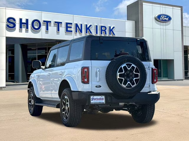 2025 Oxford White Ford Bronco Outer Banks 4X4 SUV