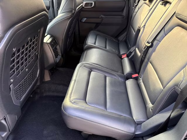 2025 Shadow Black Ford Bronco Badlands 4X4 SUV