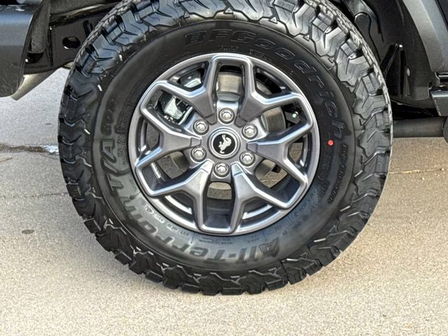 2025 Shadow Black Ford Bronco Badlands 4X4 SUV