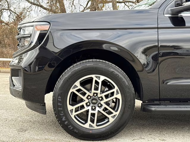 2026 Black Metallic Ford Expedition Max Active RWD SUV