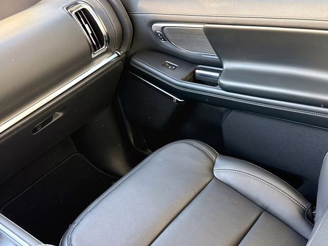 2026 Black Metallic Ford Expedition Max Platinum 4X4 SUV