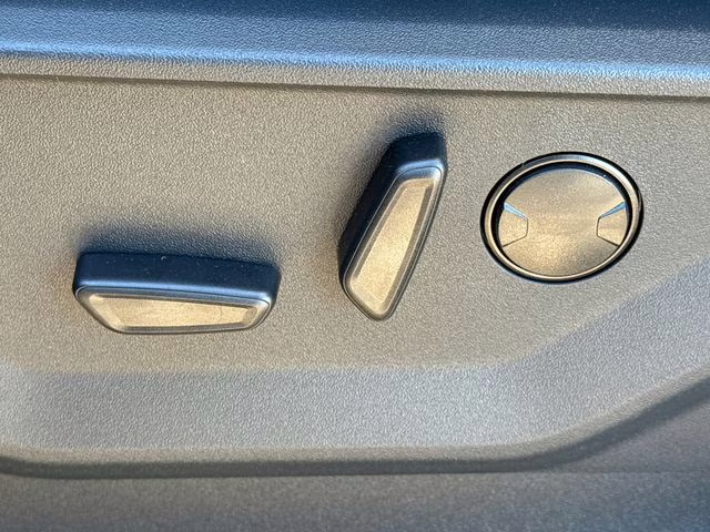 2026 Black Metallic Ford Expedition Max Platinum 4X4 SUV