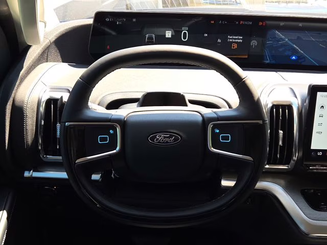 2025 Black Metallic Ford Expedition Platinum 4X4 SUV