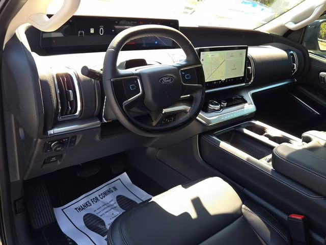 2025 Black Metallic Ford Expedition Platinum 4X4 SUV