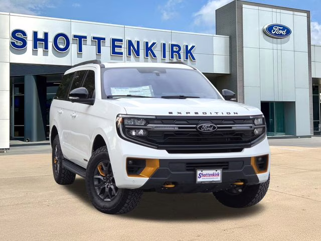 2025 White Metallic Ford Expedition Tremor 4X4 SUV