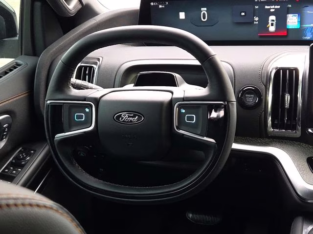 2025 White Metallic Ford Expedition Tremor 4X4 SUV