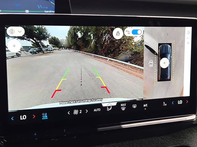 2025 White Metallic Ford Expedition Tremor 4X4 SUV