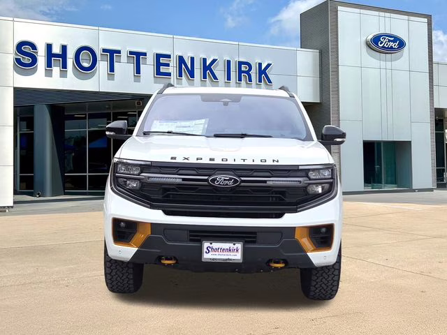 2025 White Metallic Ford Expedition Tremor 4X4 SUV