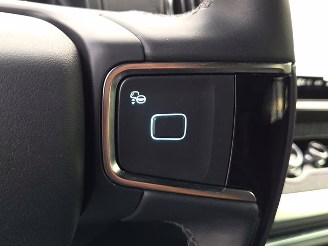 2025 White Metallic Ford Expedition Tremor 4X4 SUV