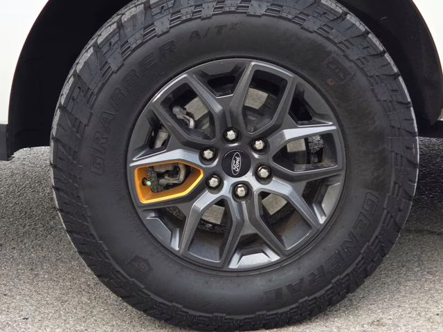 2025 White Metallic Ford Expedition Tremor 4X4 SUV