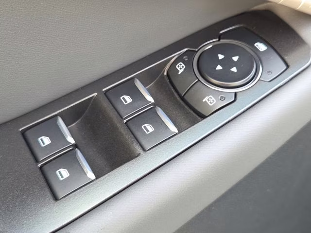 2026 White Metallic Ford Explorer Active RWD SUV