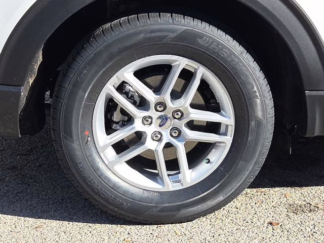 2026 White Metallic Ford Explorer Active RWD SUV