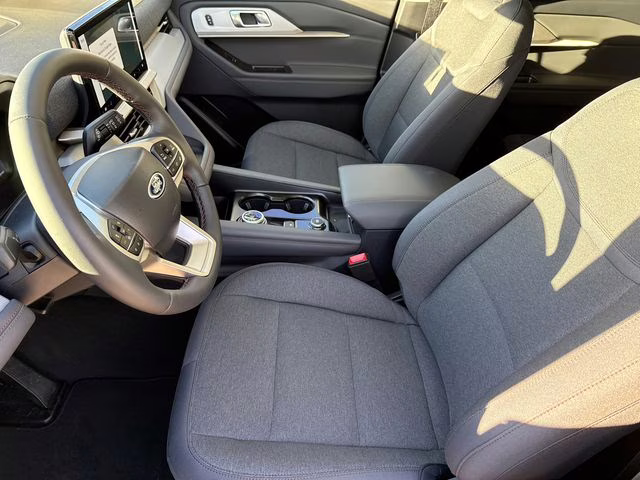 2026 Black Metallic Ford Explorer Active RWD SUV