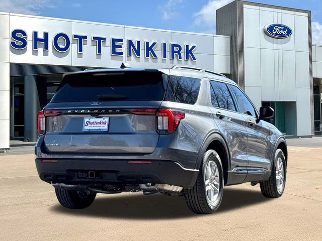 2026 Gray Metallic Ford Explorer Active RWD SUV
