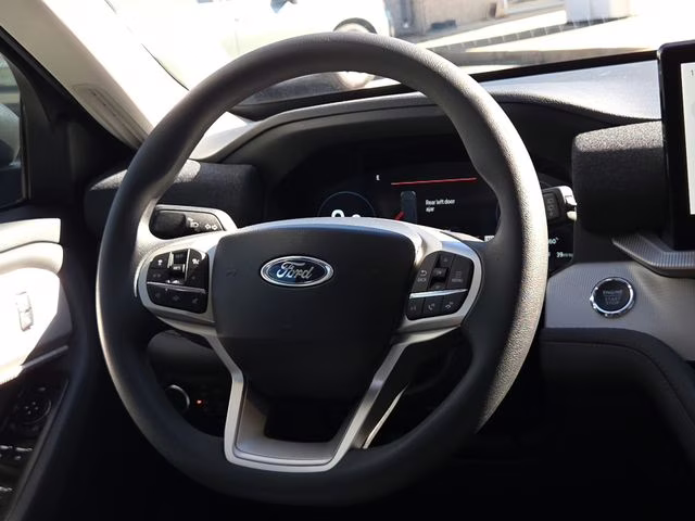 2026 White Metallic Ford Explorer Active RWD SUV