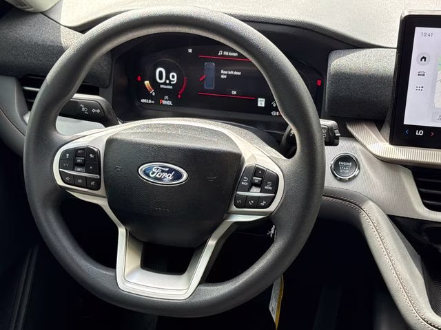 2026 White Metallic Ford Explorer Active RWD SUV